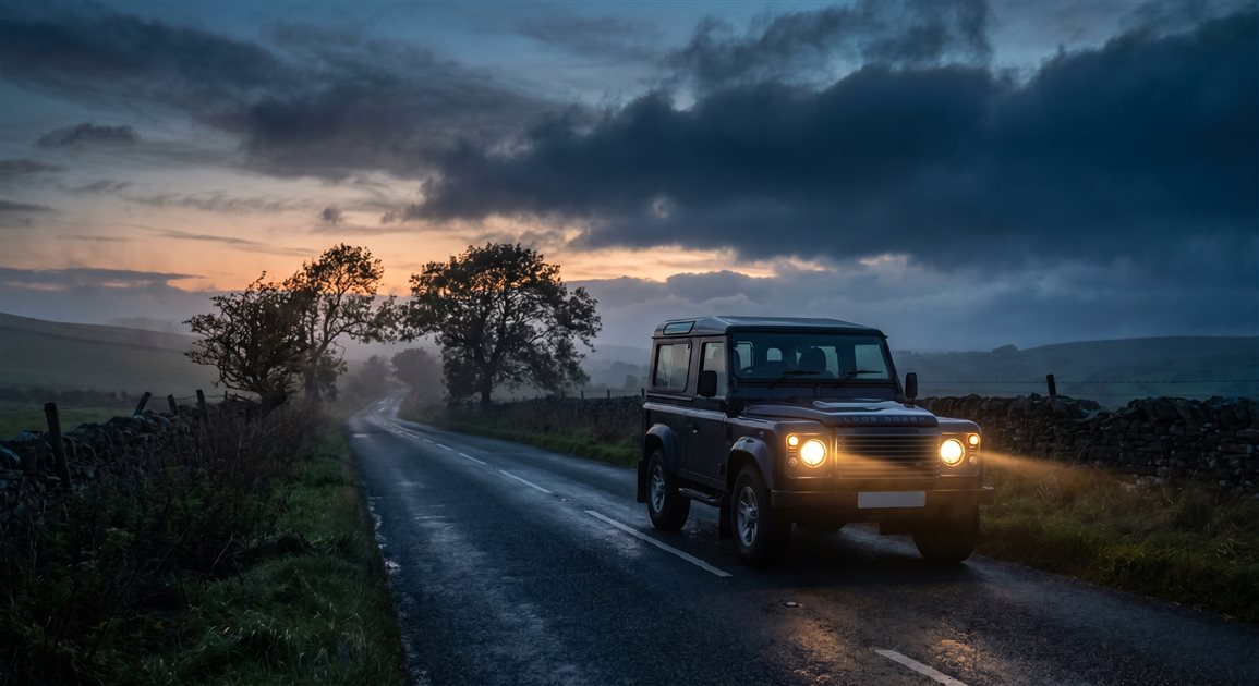 Evening driving safety - car escape tool